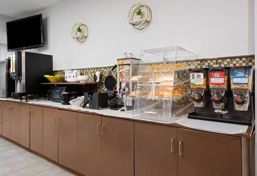 Microtel Inn & Suites By Wyndham Of Houma