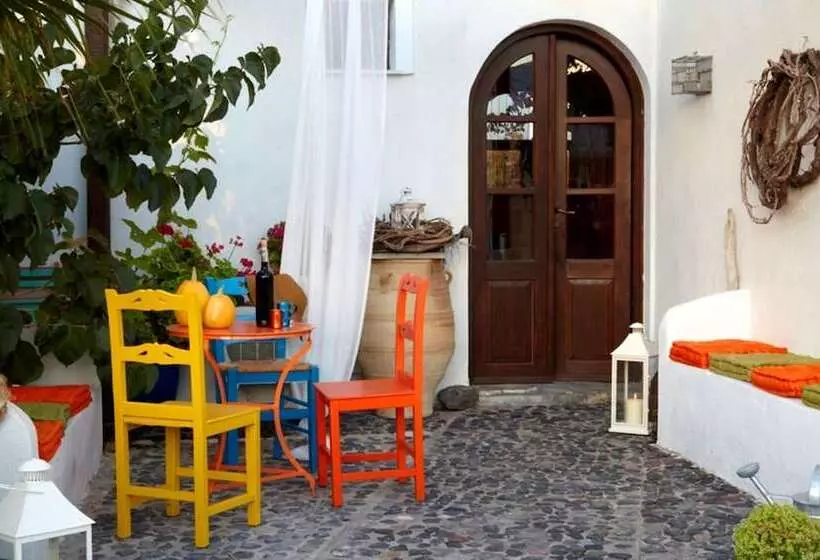 Anna Traditional Apartments