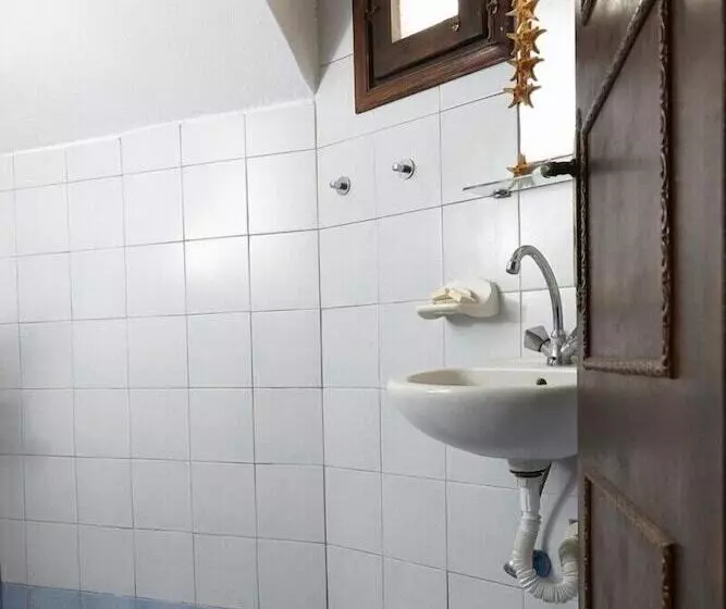 Anna Traditional Apartments