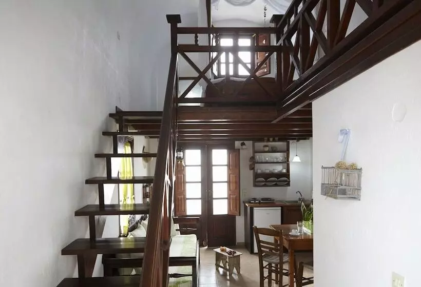 Anna Traditional Apartments