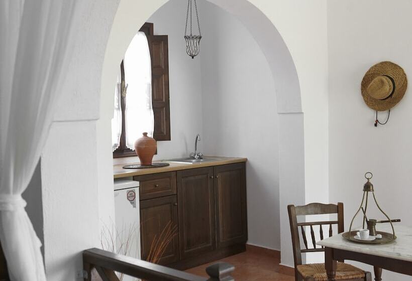 Anna Traditional Apartments