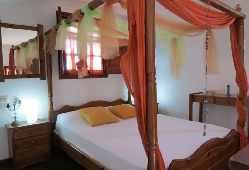 Anna Traditional Apartments