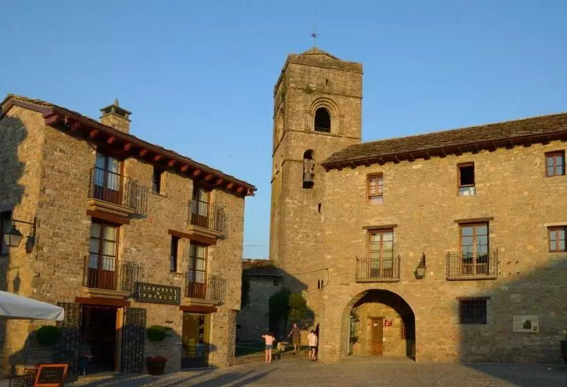Apartamentos El Palacete De Ainsa