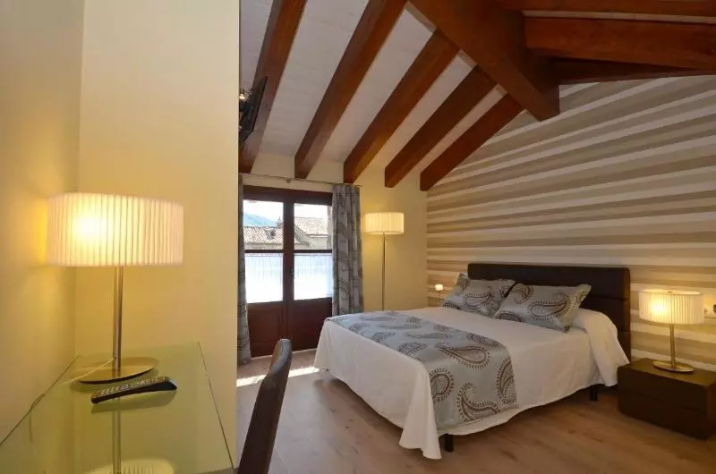 Apartamentos El Palacete De Ainsa