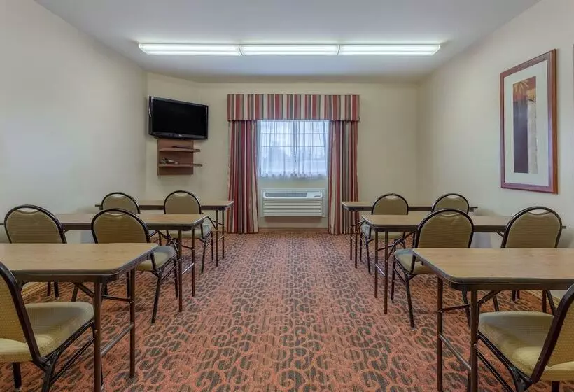 Candlewood Suites Minot, An Ihg