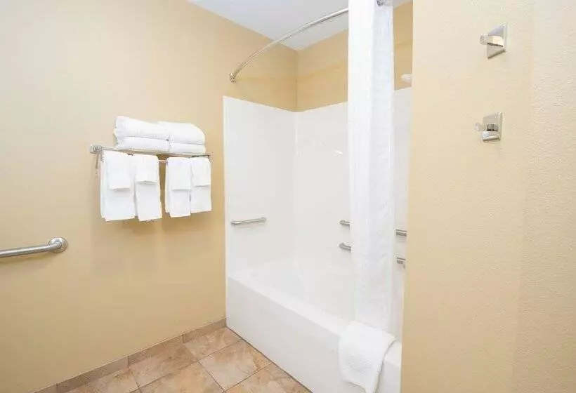Candlewood Suites Minot, An Ihg
