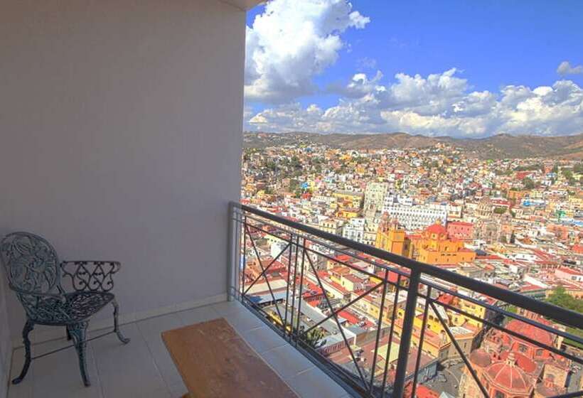 هتل Balcon Del Cielo
