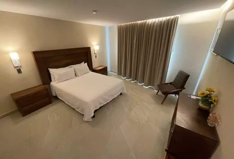 هتل Balcon Del Cielo