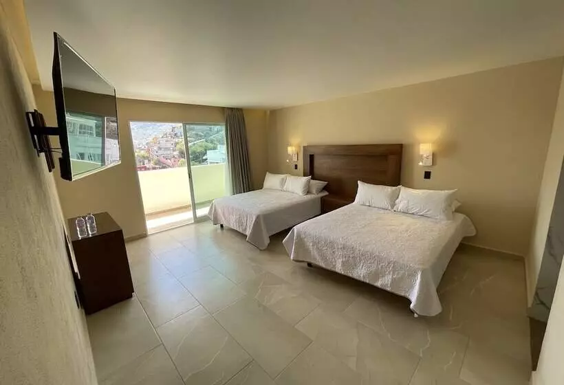 هتل Balcon Del Cielo