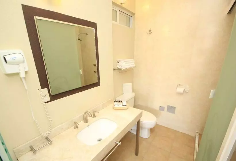 هتل Balcon Del Cielo