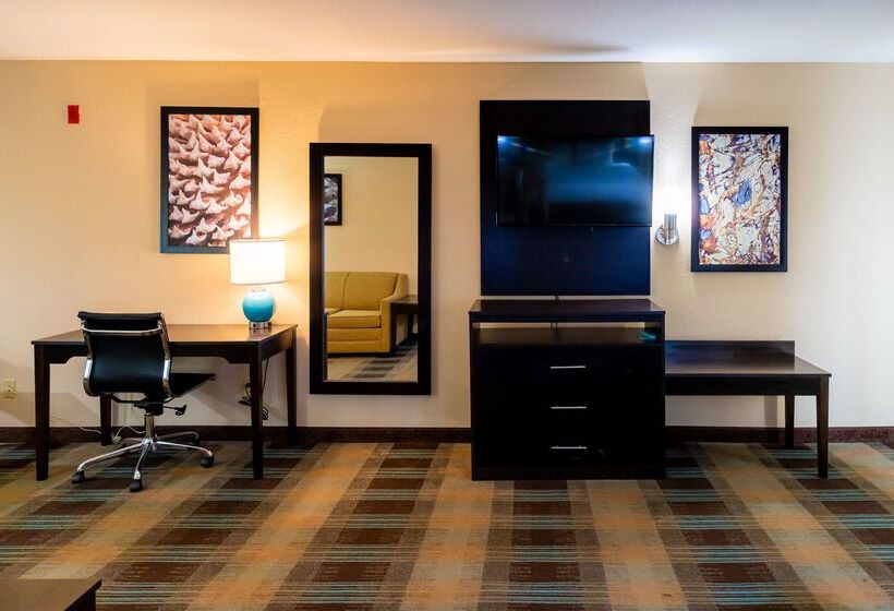 Отель Spark By Hilton Port Wentworth Savannah