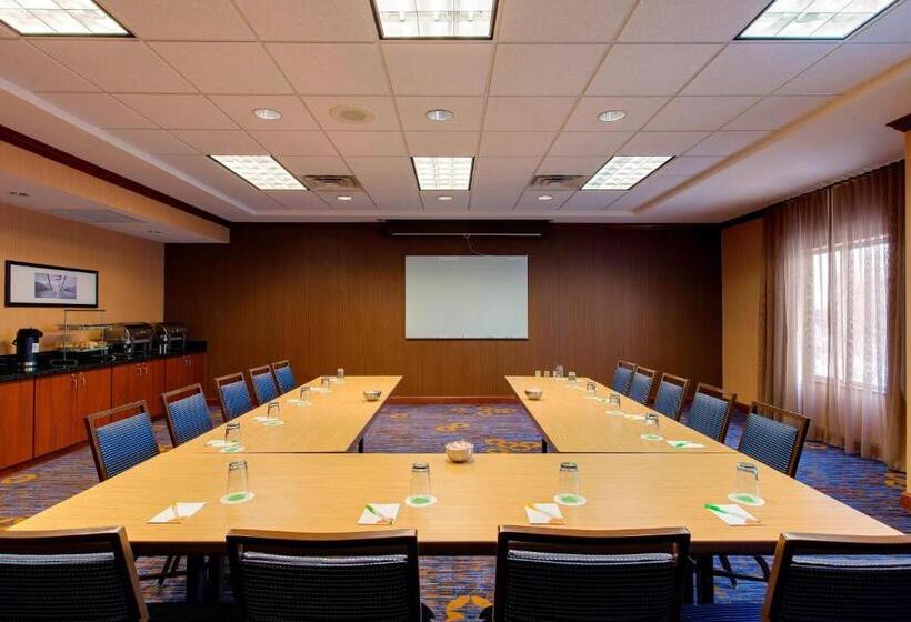 בית מלון כפרי Courtyard By Marriott Chicago Schaumburg/woodfield Mall