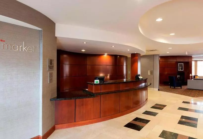 Отель Courtyard By Marriott Chicago Schaumburg/woodfield Mall