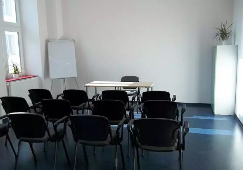 Ea Business Hotel Jihlava