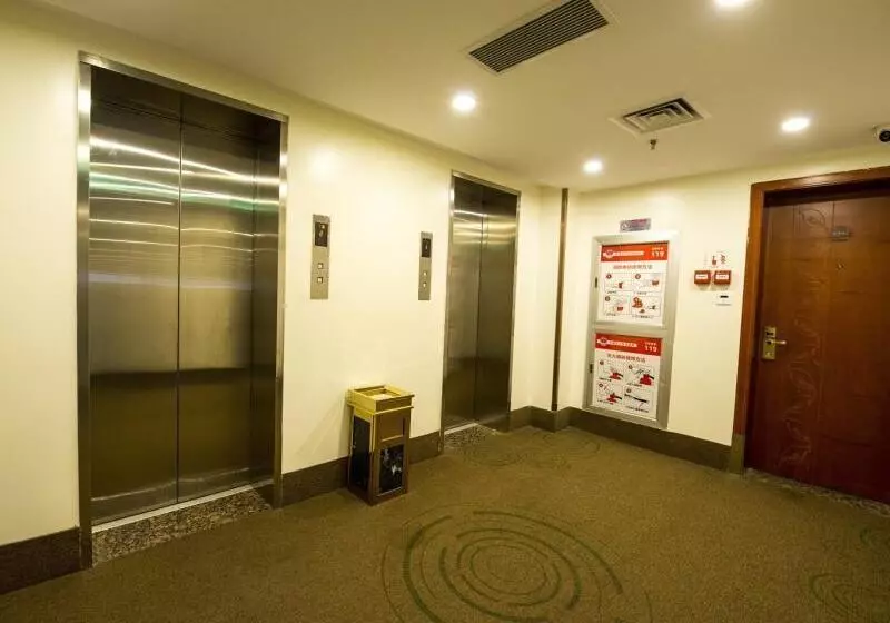 בית מלון כפרי Greentree Inn Tianjin Dabeiyuan Business