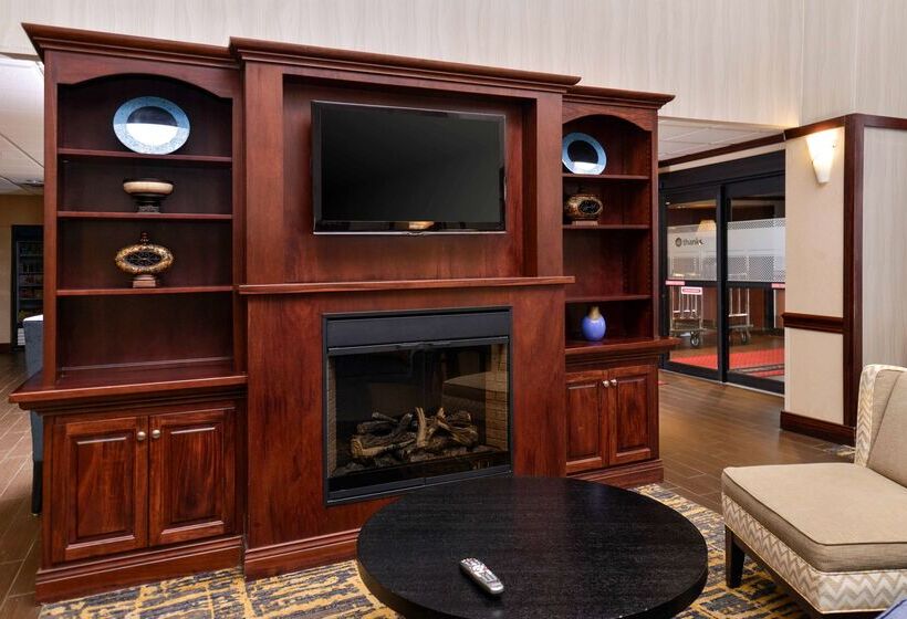 호텔 Hampton Inn & Suites Muncie