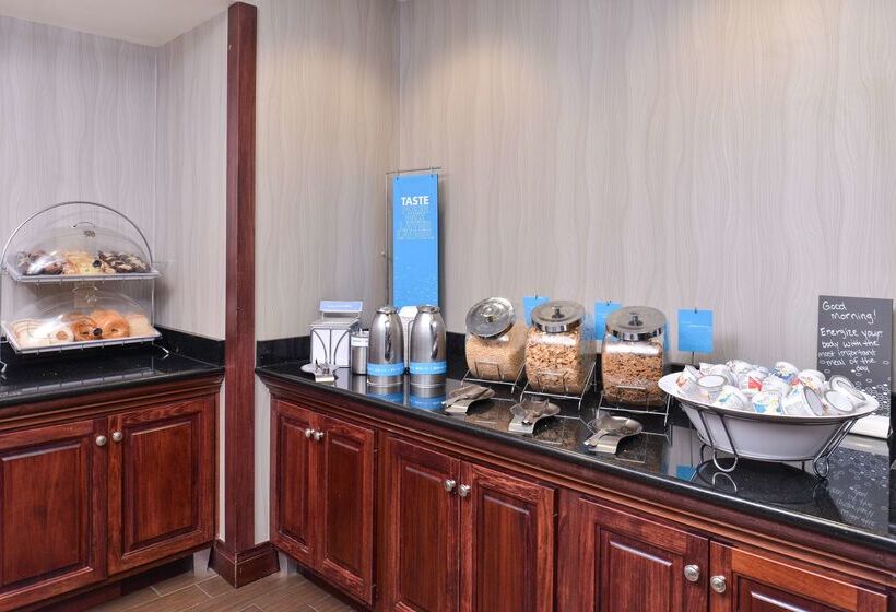 호텔 Hampton Inn & Suites Muncie