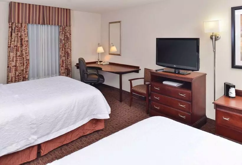 호텔 Hampton Inn & Suites Muncie