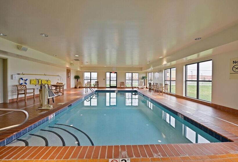 호텔 Hampton Inn & Suites Muncie