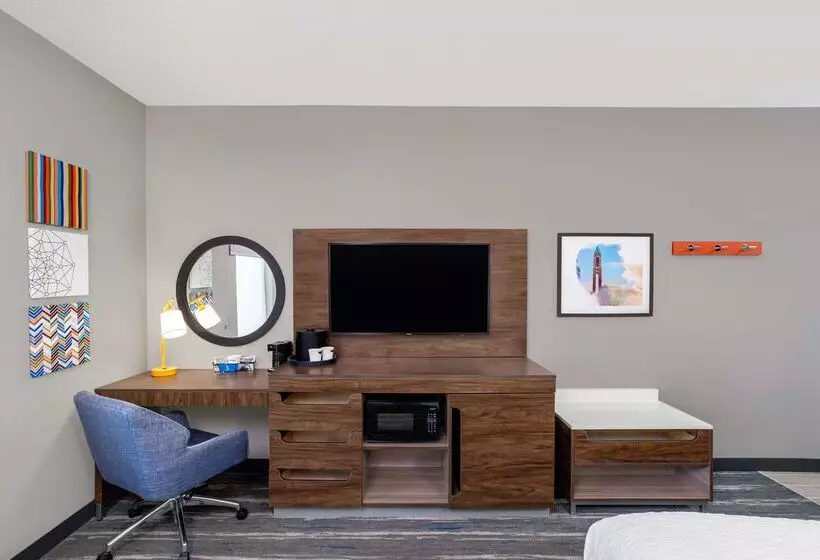 호텔 Hampton Inn & Suites Muncie