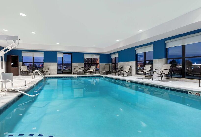 호텔 Hampton Inn & Suites Muncie