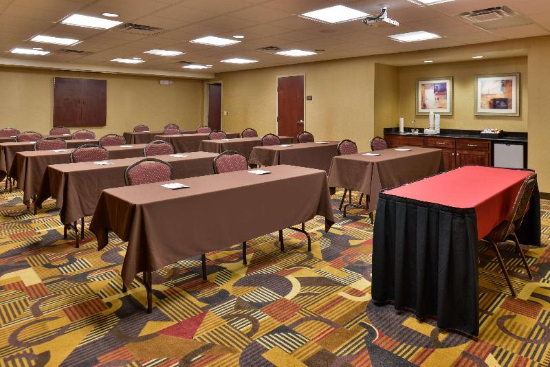 호텔 Hampton Inn & Suites Muncie