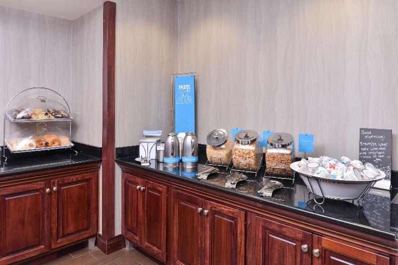 호텔 Hampton Inn & Suites Muncie