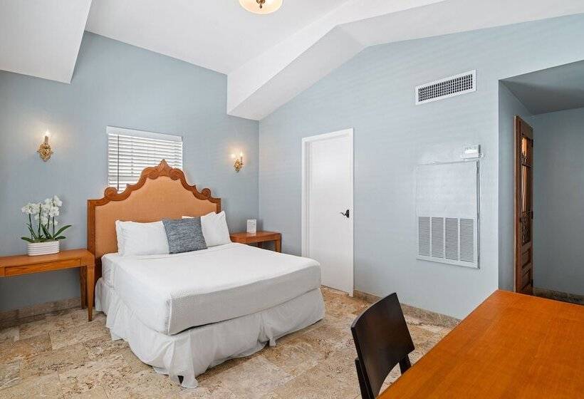 هتل Kasa La Flora And Impala Miami Beach