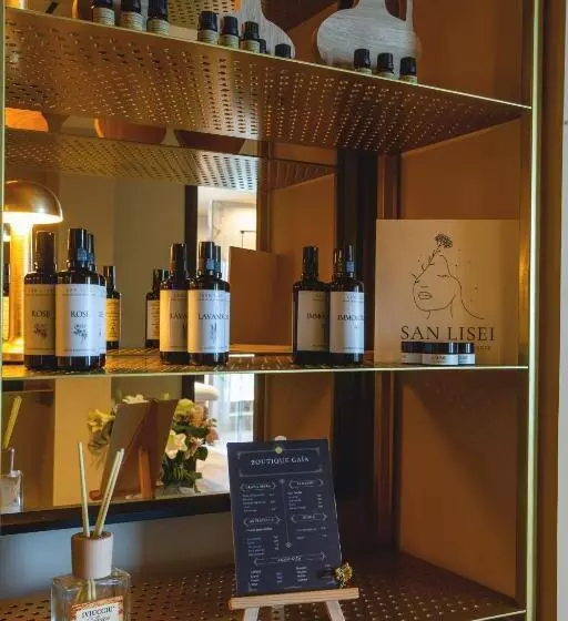 Отель La Pietra Restaurant & Spa