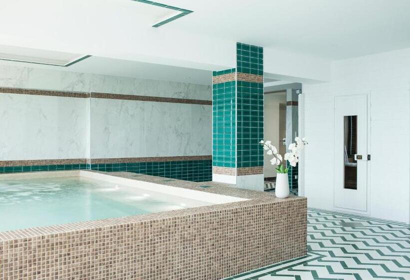 هتل La Pietra Restaurant & Spa