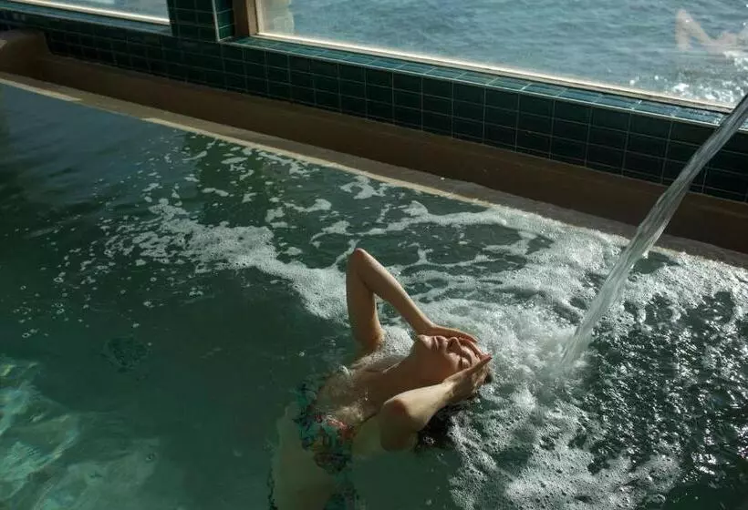 Отель La Pietra Restaurant & Spa