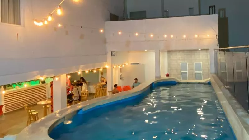 Hotel On Vacation Tower