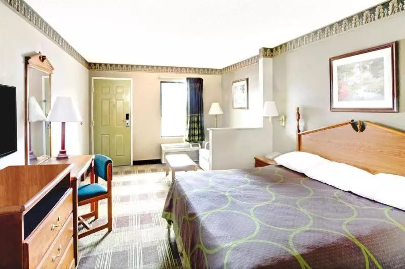 Hotel Red Carpet Inn and Suites Newnan