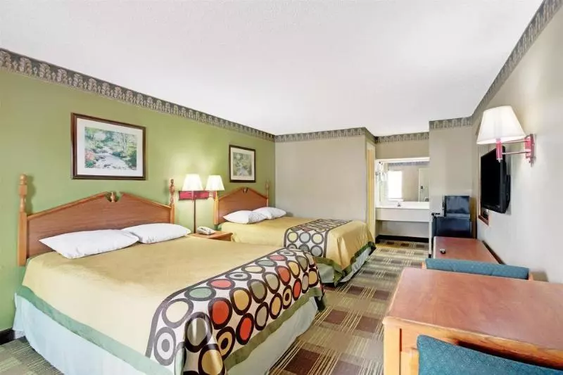Hotel Red Carpet Inn and Suites Newnan