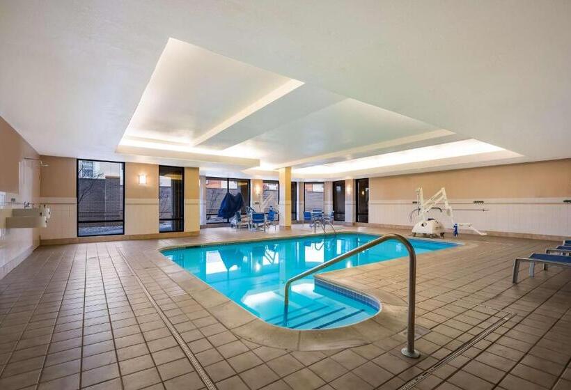 فندق Sonesta Select Detroit Novi