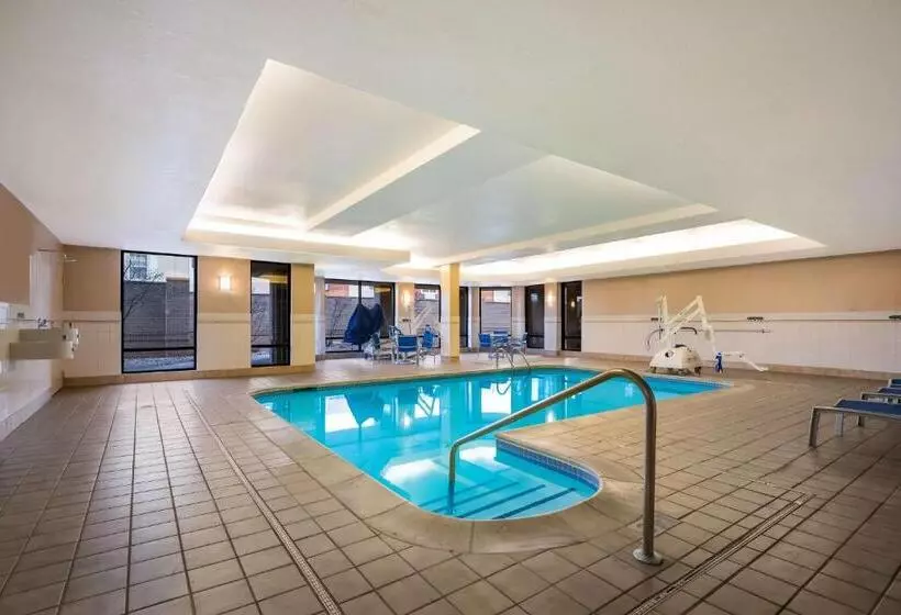 فندق Sonesta Select Detroit Novi