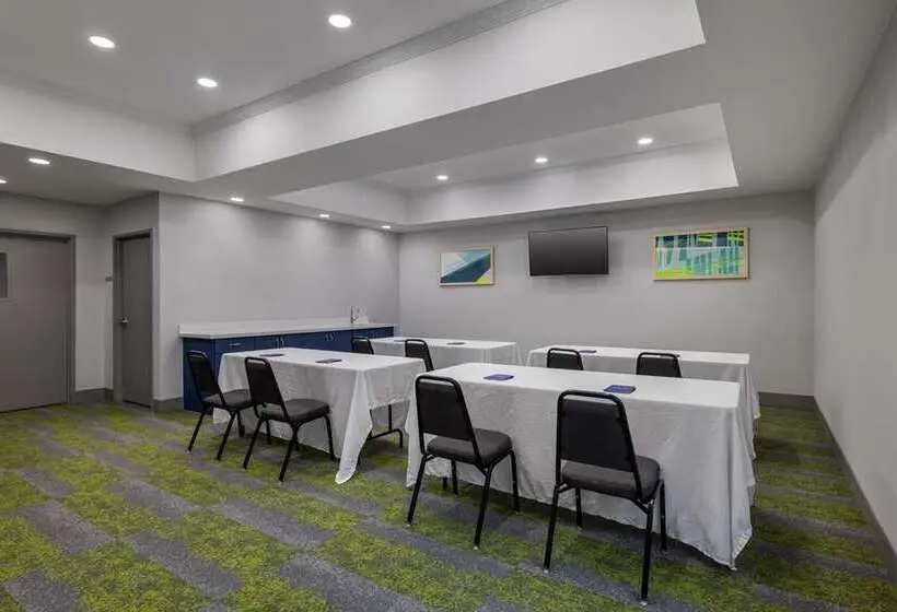 Hotelli Spark By Hilton Nacogdoches
