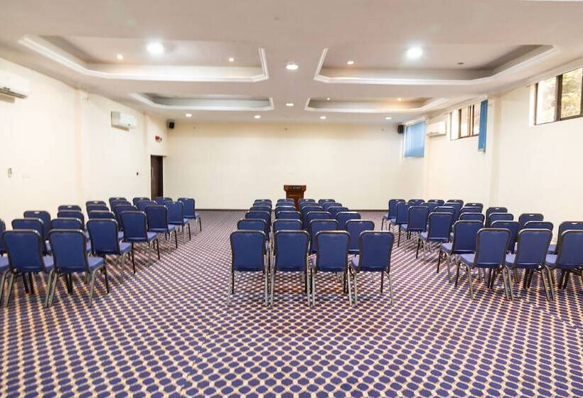 בית מלון כפרי Sunlodge