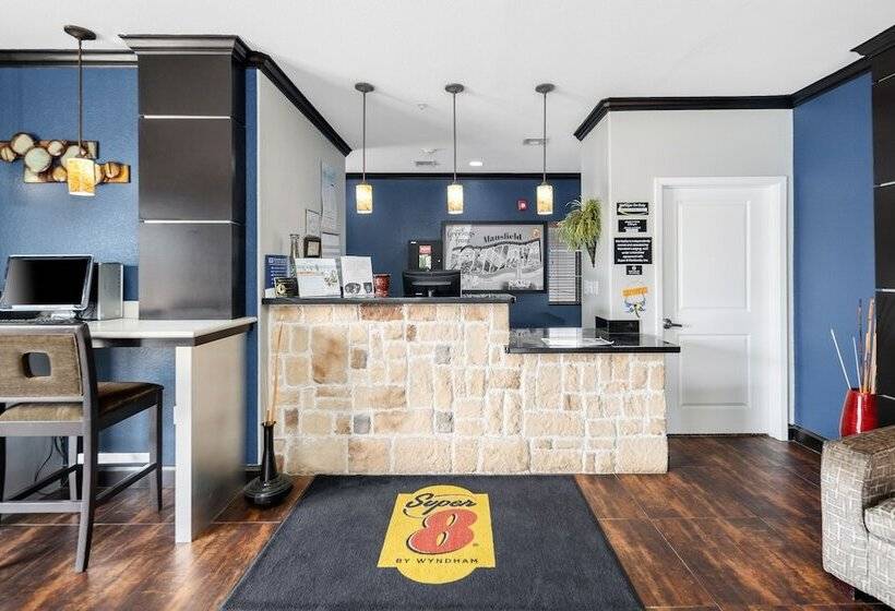 Отель Super 8 By Wyndham Mansfield La