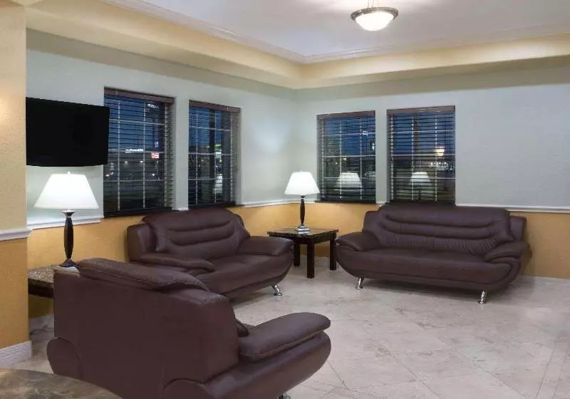 酒店 Super 8 By Wyndham Rosenberg Tx