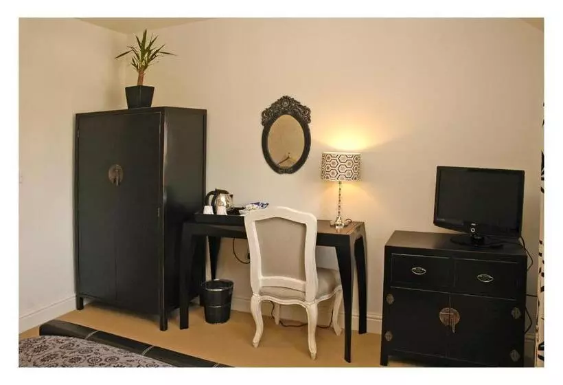 בית מלון כפרי The Kings Arms