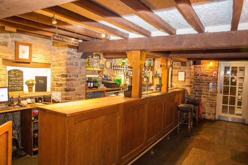 בית מלון כפרי The Manor House