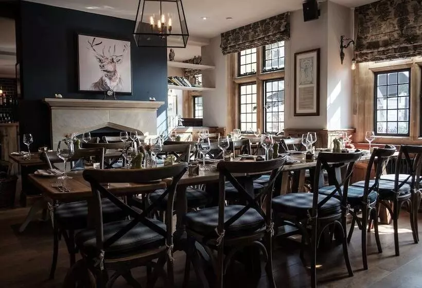 酒店 The White Hart