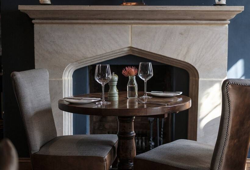 בית מלון כפרי The White Hart