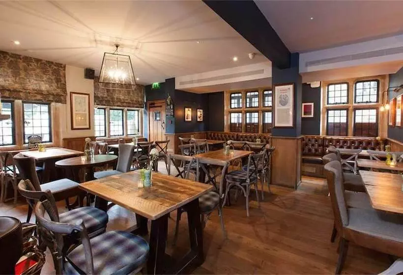 酒店 The White Hart