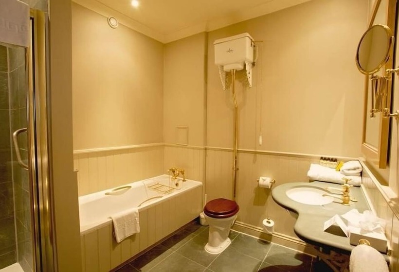 בית מלון כפרי The White Hart