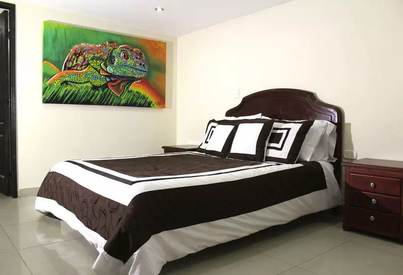 Niza Norte Bed & Breakfast