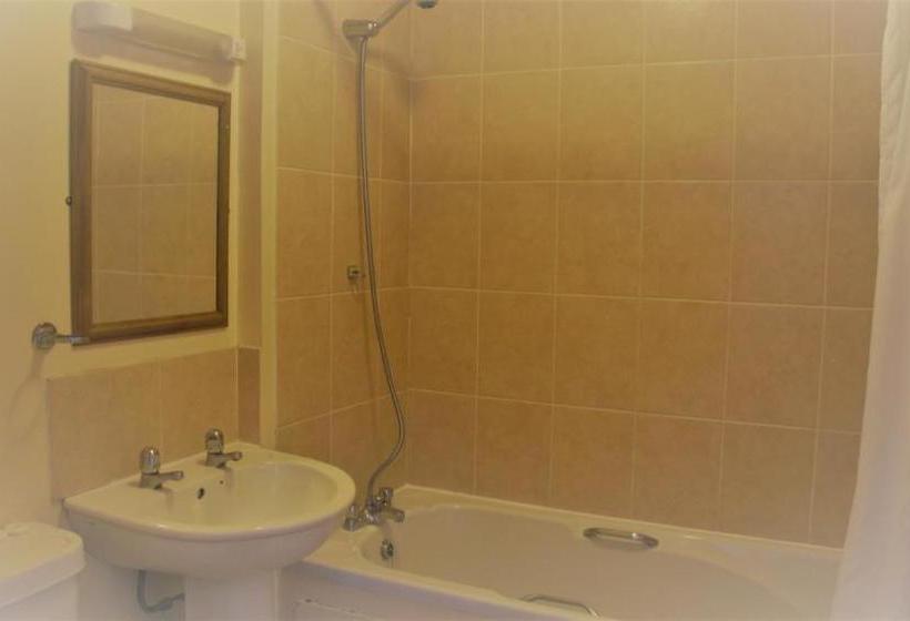 בית מלון כפרי Angel At Bourne