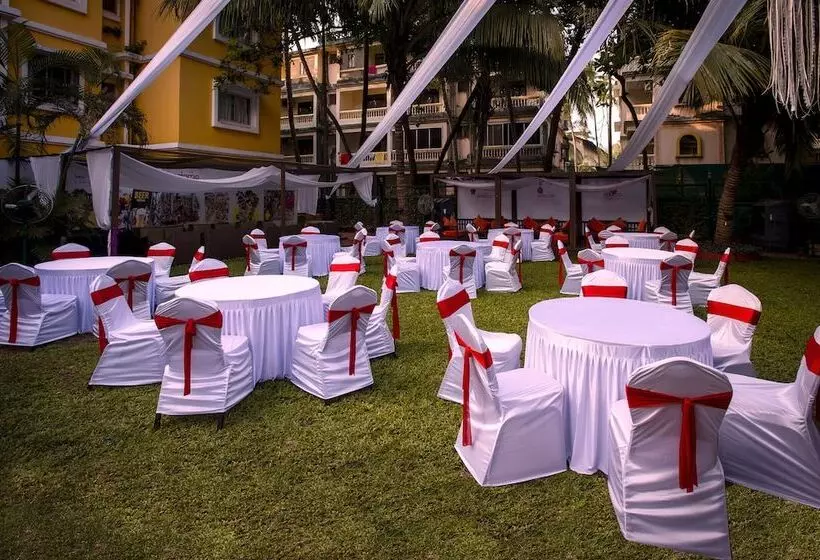 Отель Adamo The Bellus Calangute