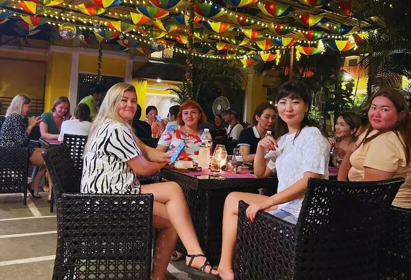 Отель Adamo The Bellus Calangute